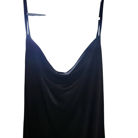 Black Semi-Formal Elegant Dress with high side slit - Picture 2 of 3
